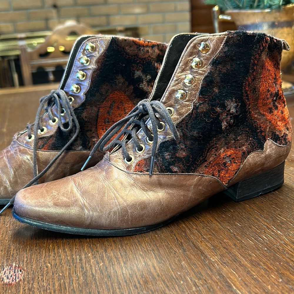 Vintage Margaret Jerrold Victorian Genuine Leather Velvet Lace-Up Boots Size 6
